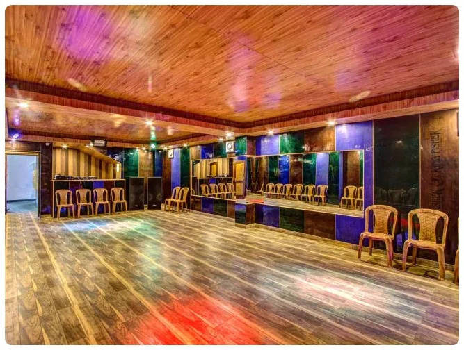 Манали: Hotel Aakash Regency