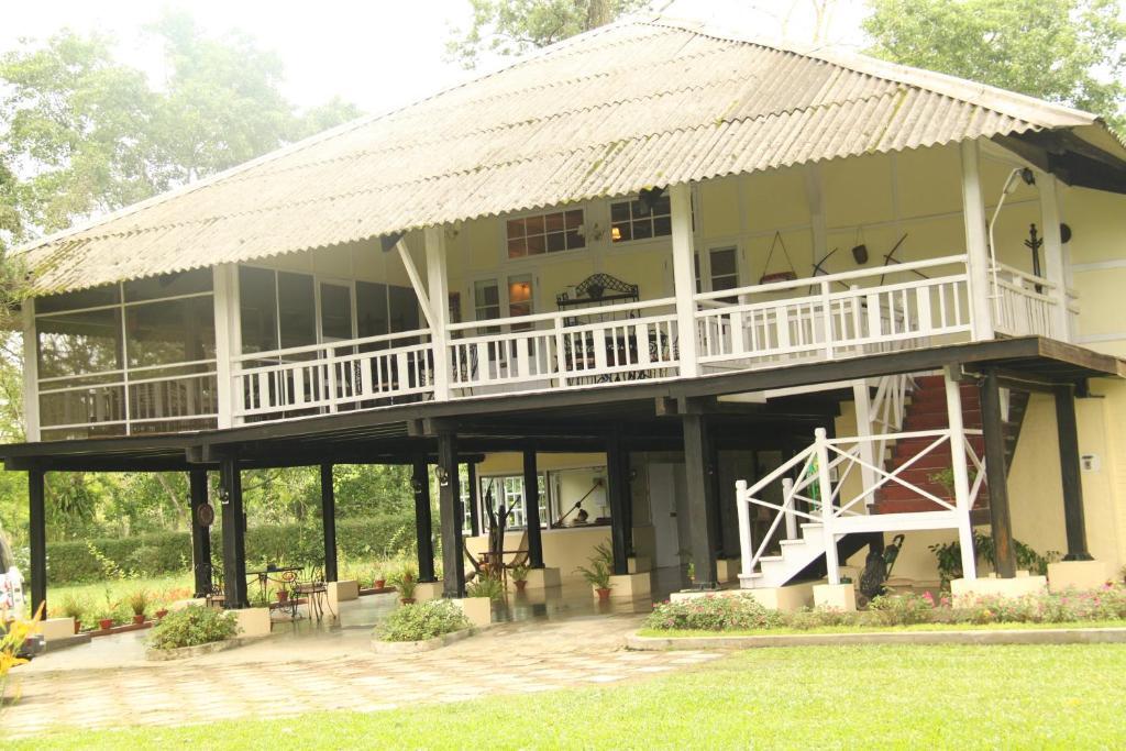 Дибругарх: Mancotta Heritage Chang Bungalow