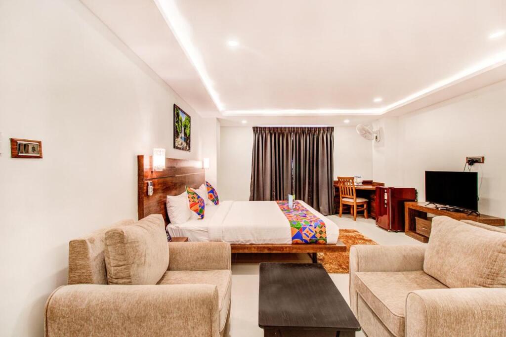Бангалор: Fabhotel The Royal Suites