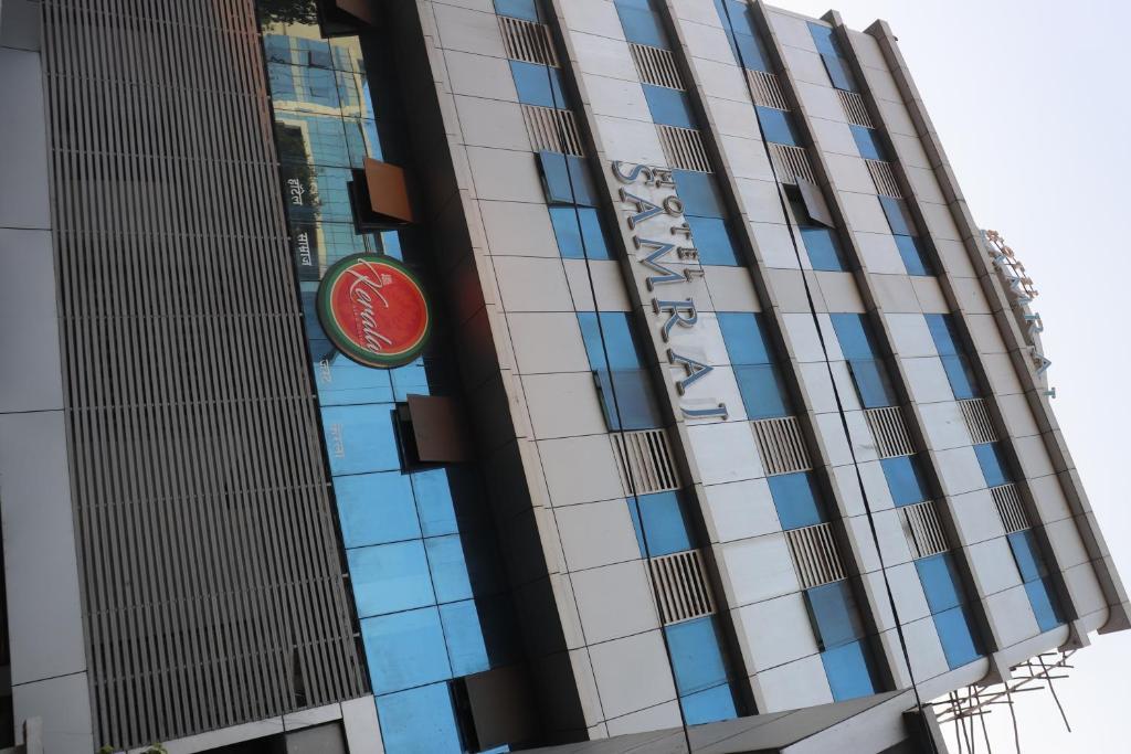 Hotel Samraj — фото 1