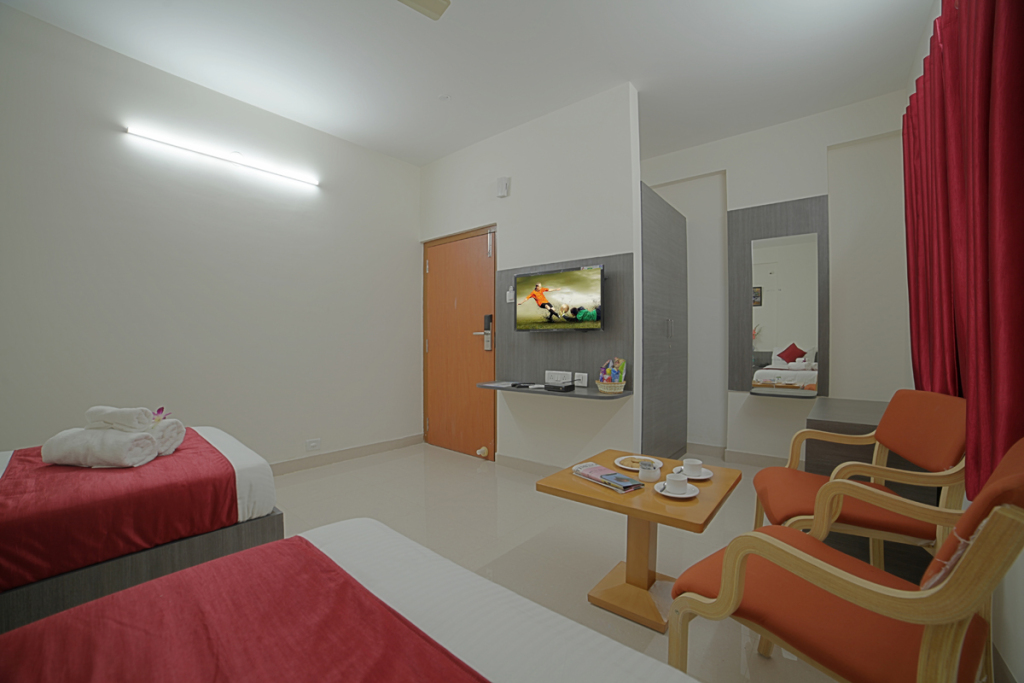 Бангалор: SM Royal Suites Transit Hotel near Kempegowda international Airport Bangalore