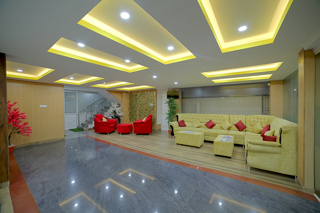 Бангалор: SM Royal Suites Transit Hotel near Kempegowda international Airport Bangalore