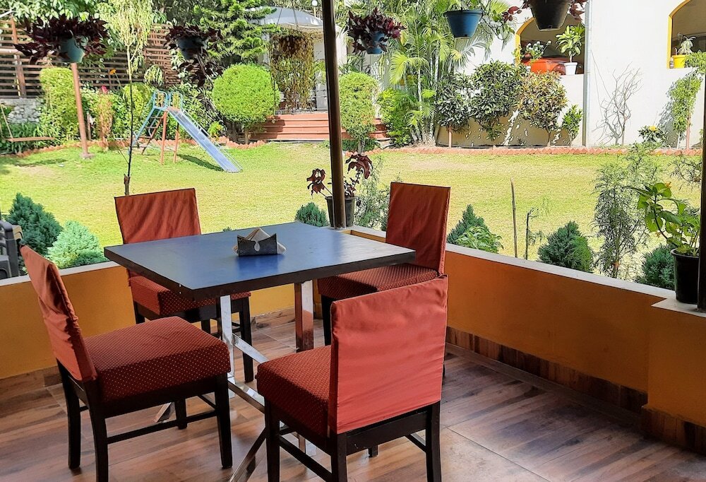 Наинитал: Corbett Symphony Resort