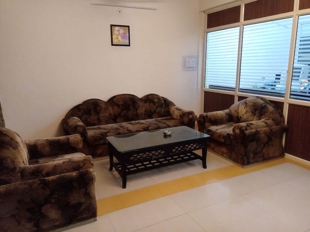 Наинитал: Corbett Symphony Resort