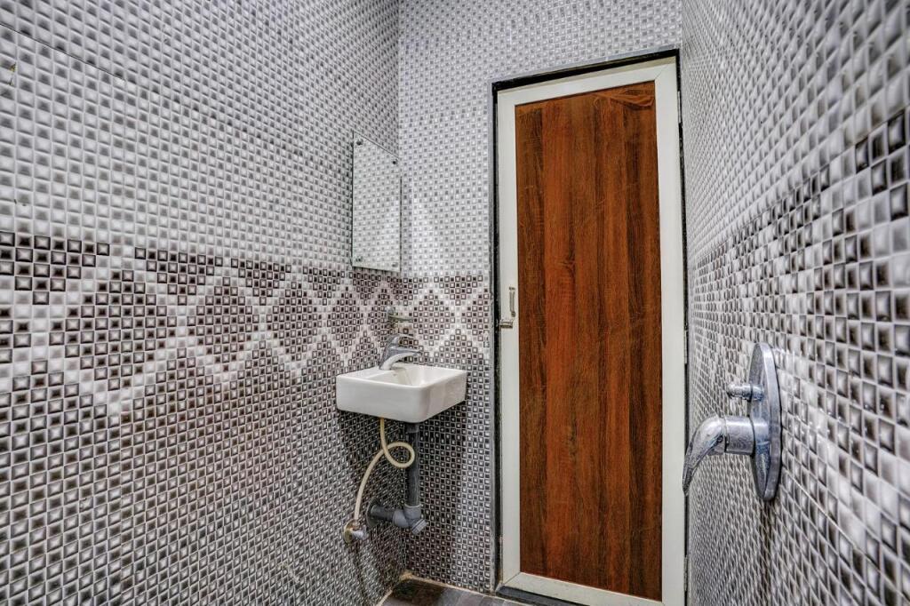 Мумбаи: Fabexpress Comfort Stay