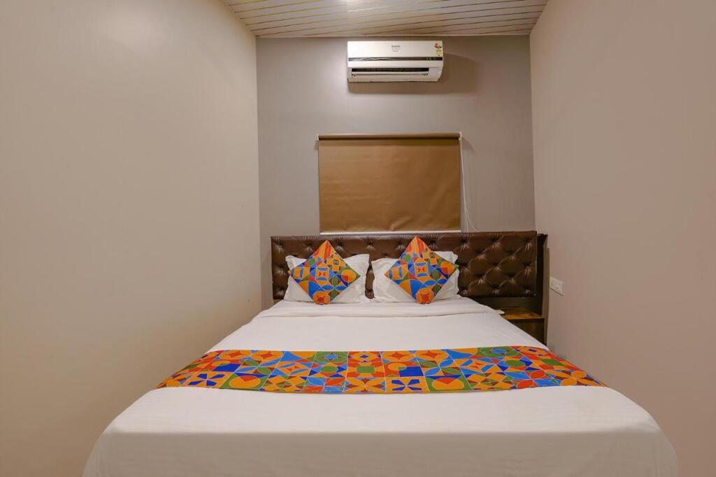 Мумбаи: Fabexpress Comfort Stay