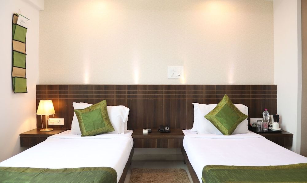 Нагпур: Treebo Flora Inn