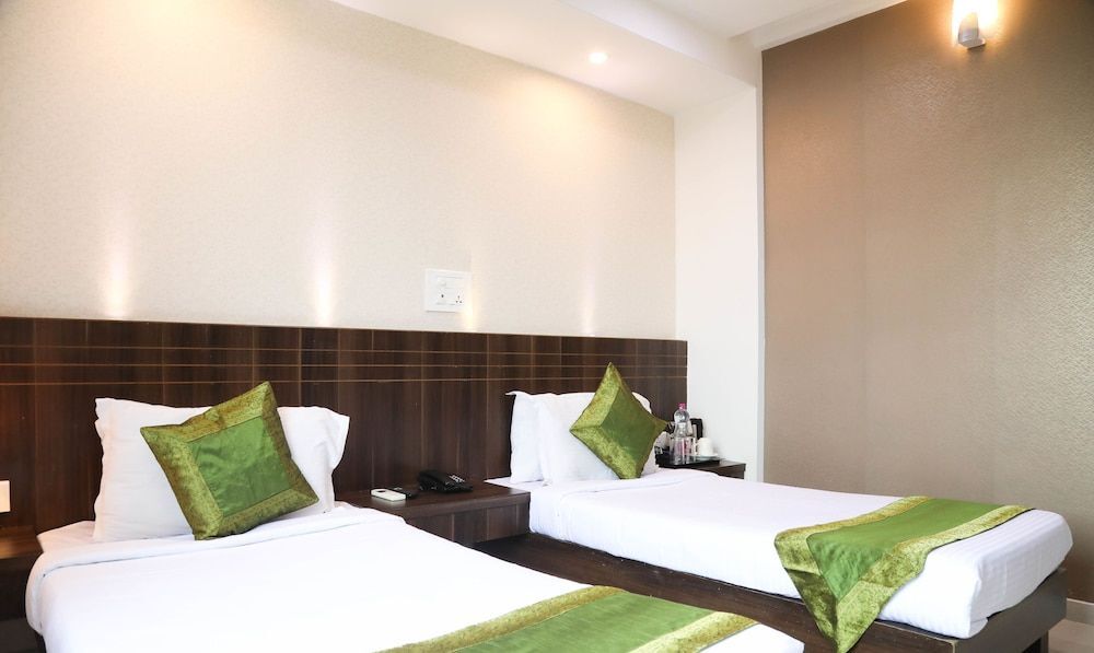 Нагпур: Treebo Flora Inn