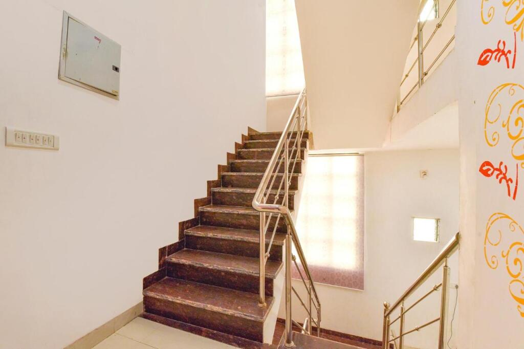 Удаипур: Fabexpress Shree Thakur- 700 Meter Away From Railway Station