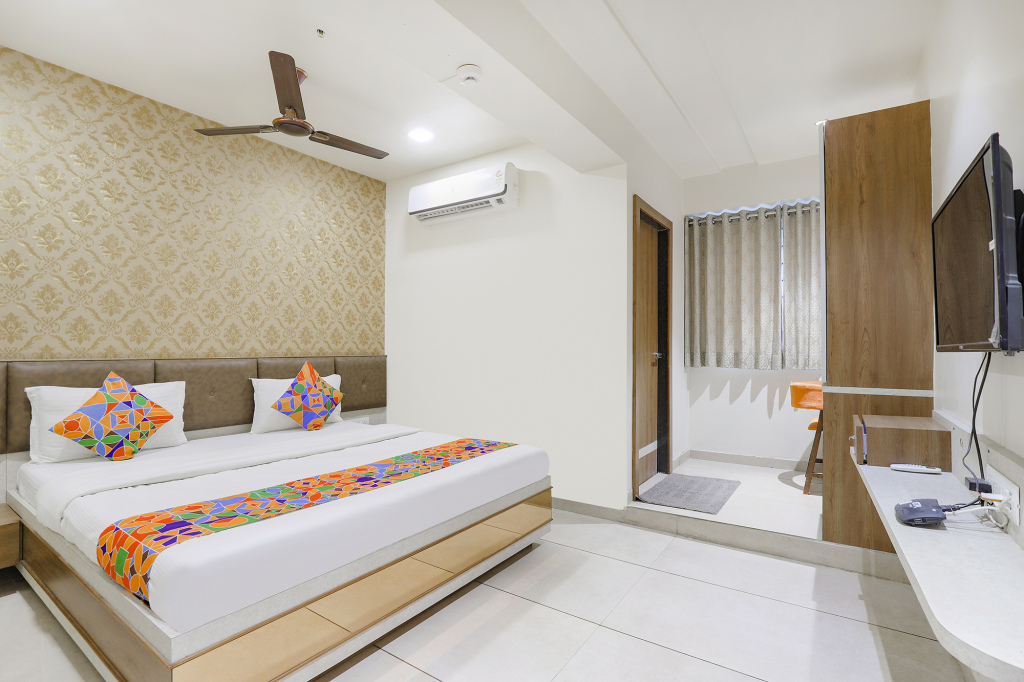 Ахмедабад: FabHotel Bharosa Inn