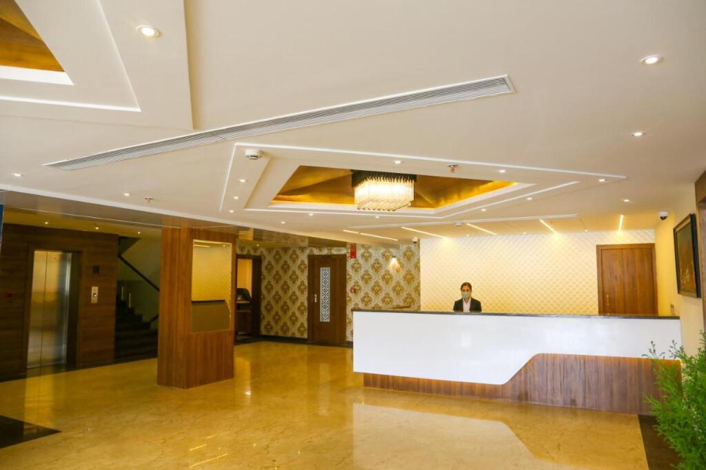 Удаипур: Hotel Khumani By Hills & Dunes