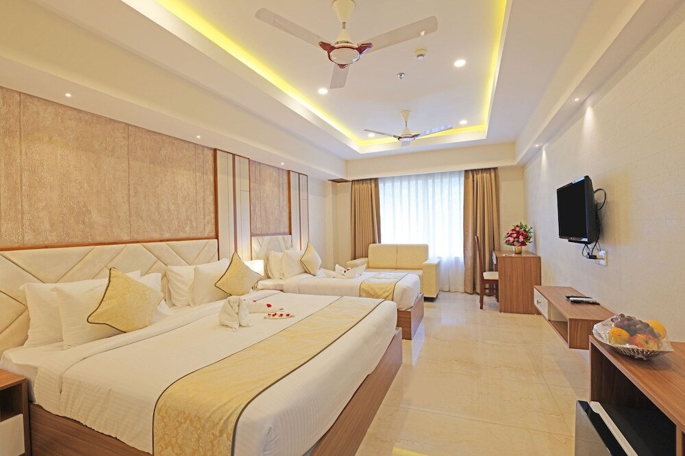 Гуруваюр: Krishnavalsam Regency