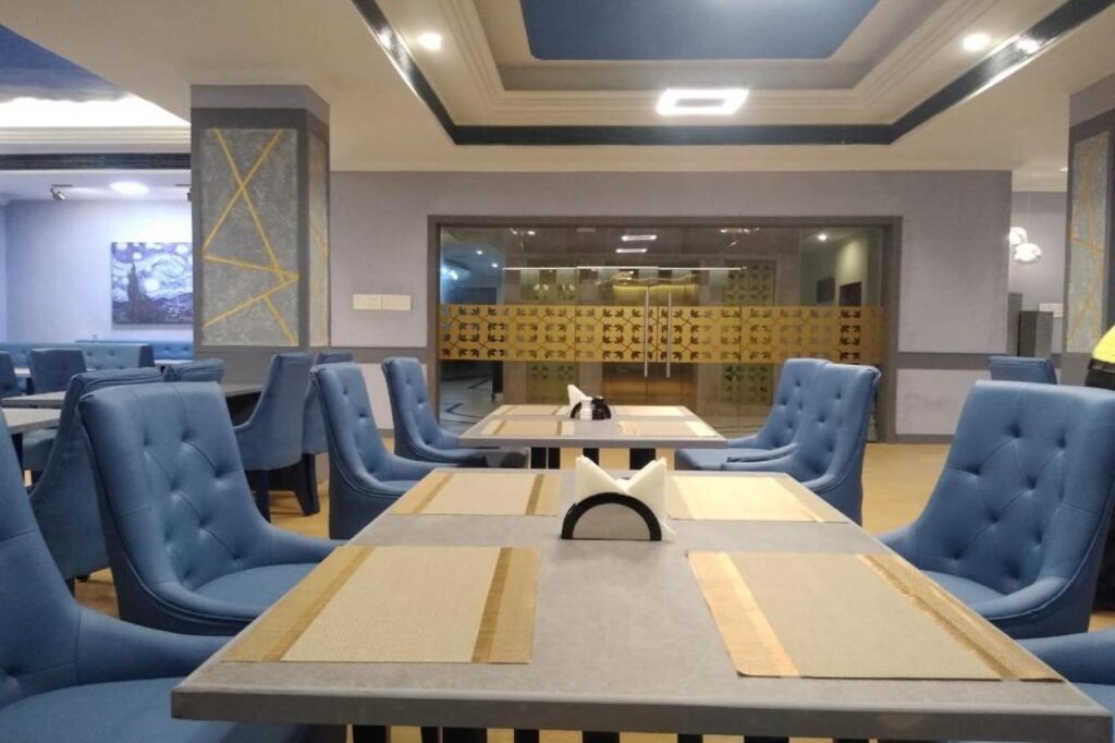 Веллор: Zip By Spree Hotels Surabi International Vellore