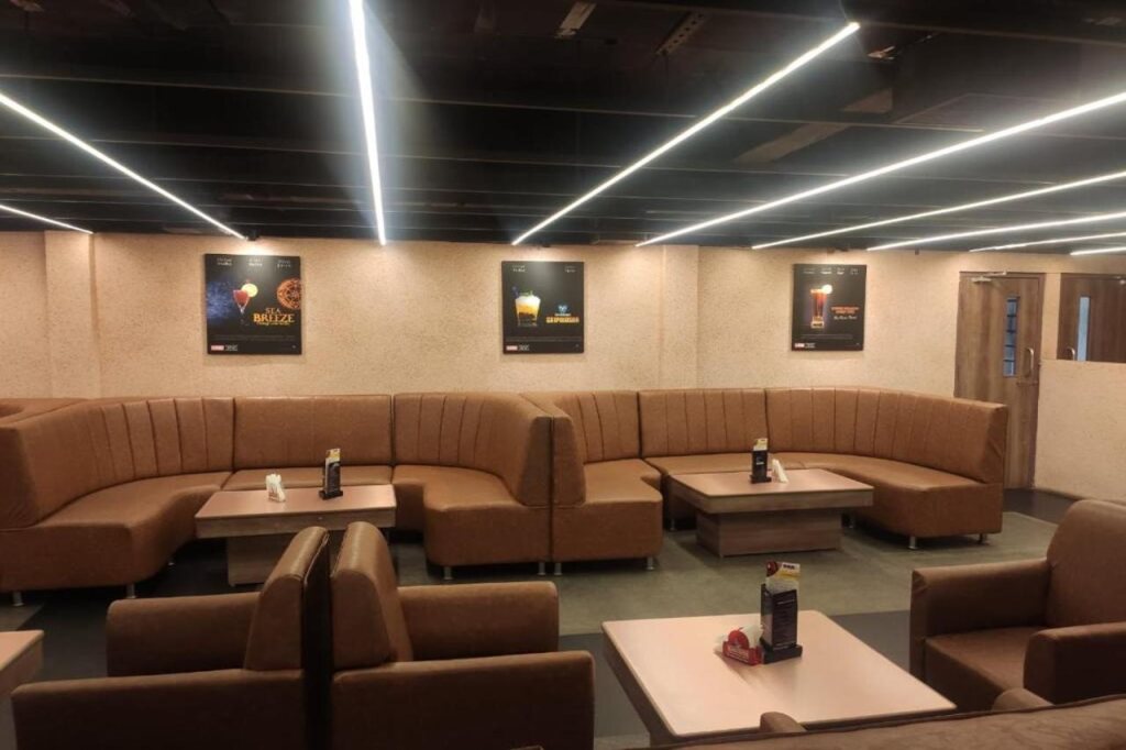 Веллор: Zip By Spree Hotels Surabi International Vellore