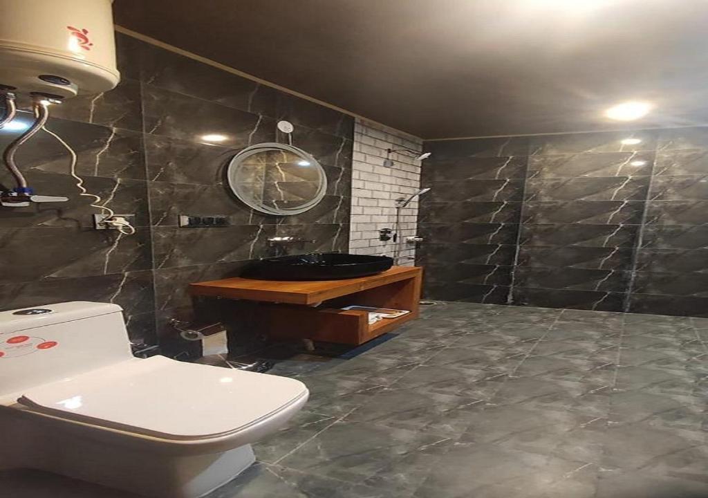 Манали: Panaash Eco World - A Luxury Glamping Dome Resort in Manali