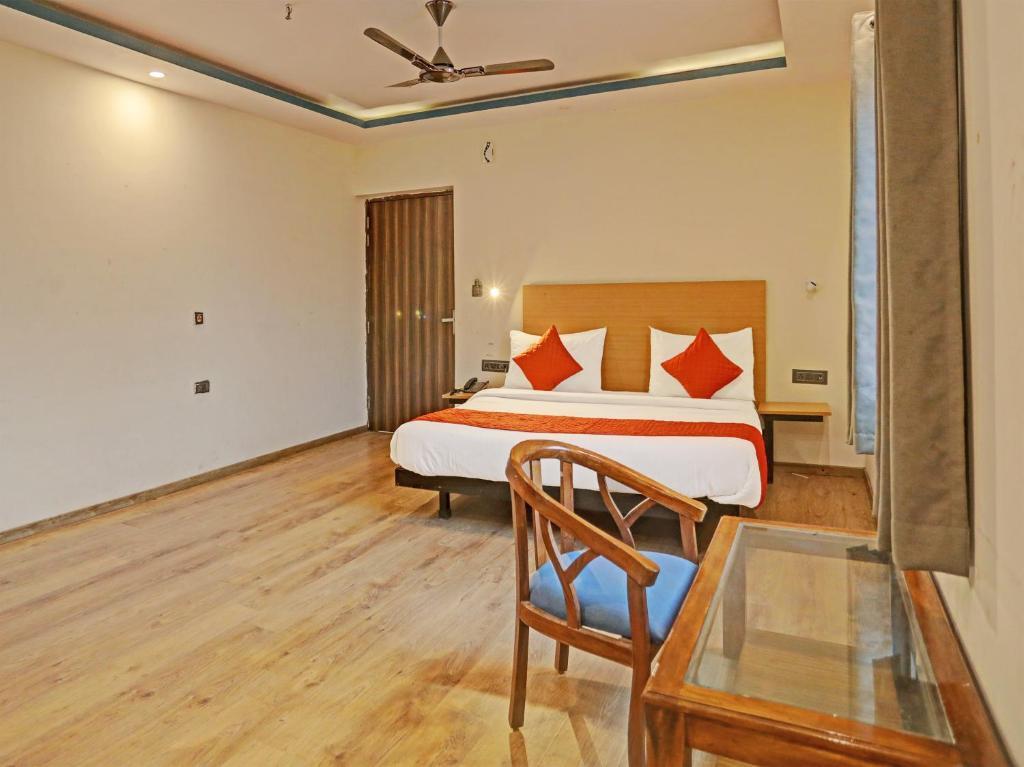 Нойда: Hotel Noida Grand 58