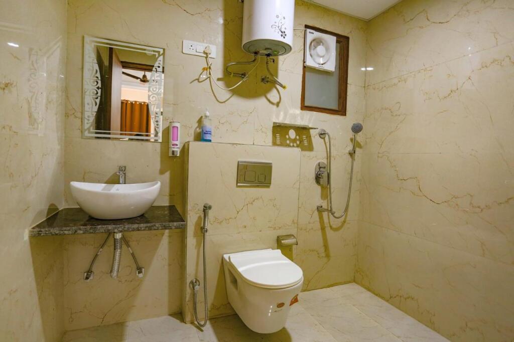 Гуруграм: FabHotel Starlight Sanctuary