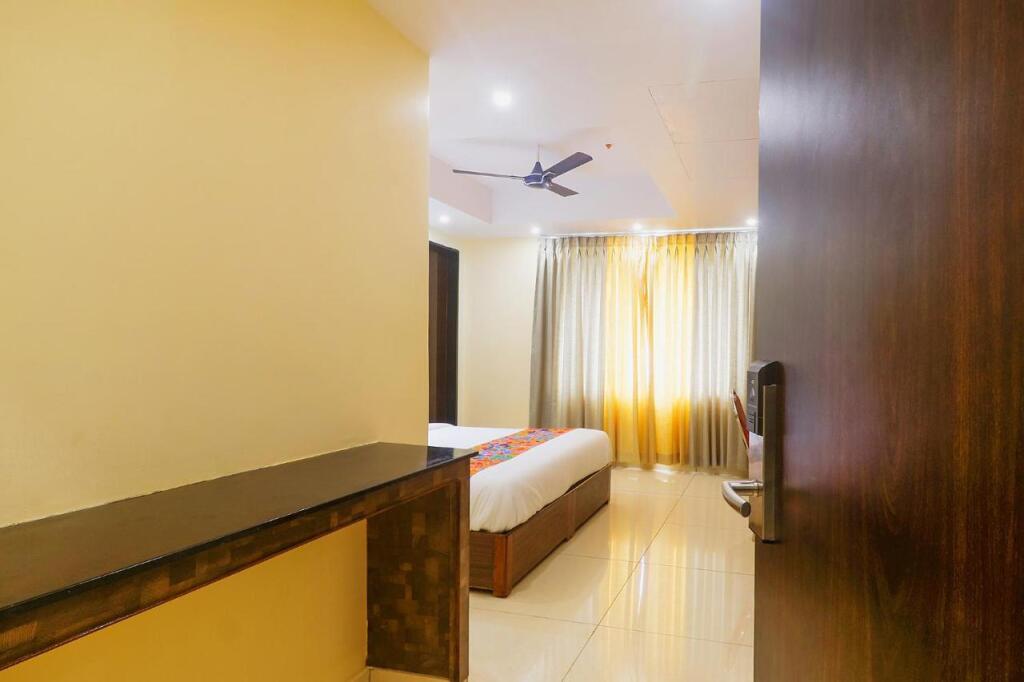 Виджаявада: Fabhotel Surya Grand I