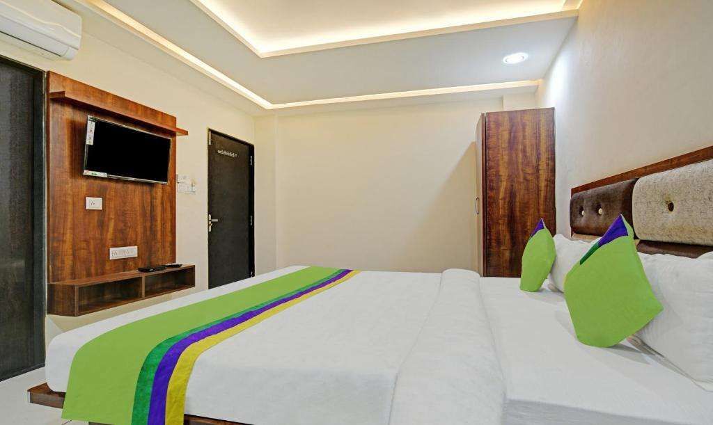 Индаур: Treebo Jayshree Palace C21 Business Park
