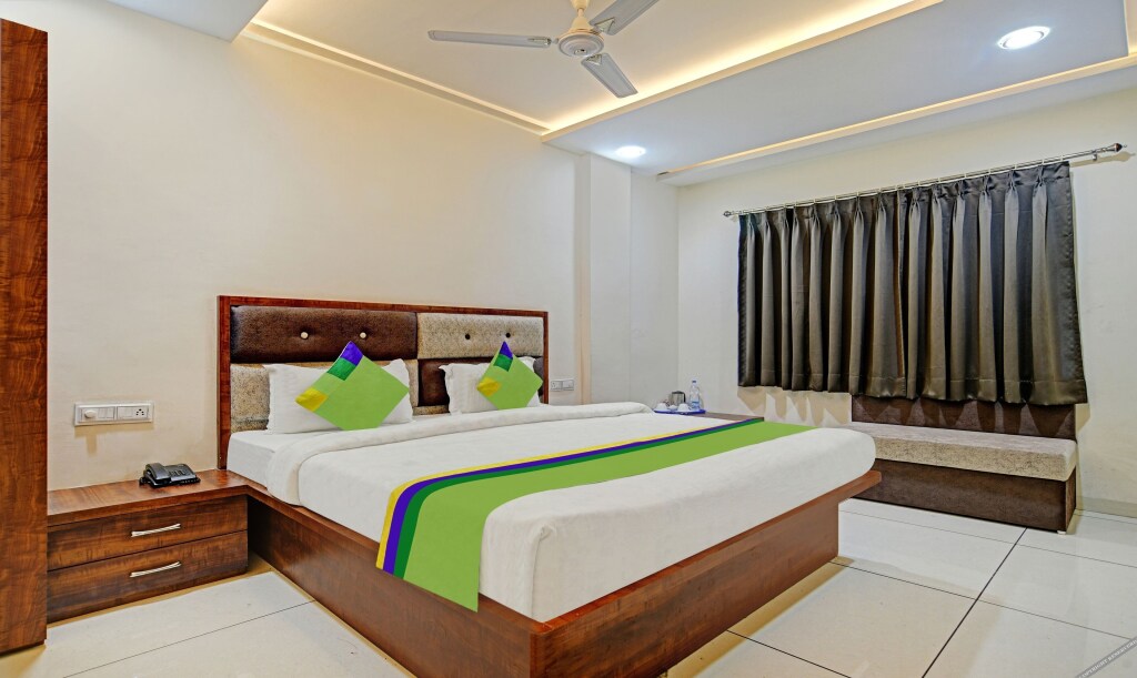 Индаур: Treebo Jayshree Palace C21 Business Park