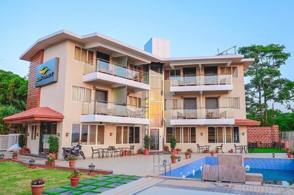 Олд-Махабалешвар: Bliss County Resort