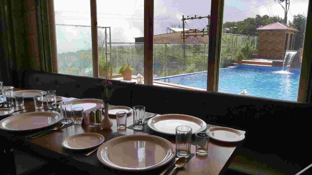 Олд-Махабалешвар: Bliss County Resort