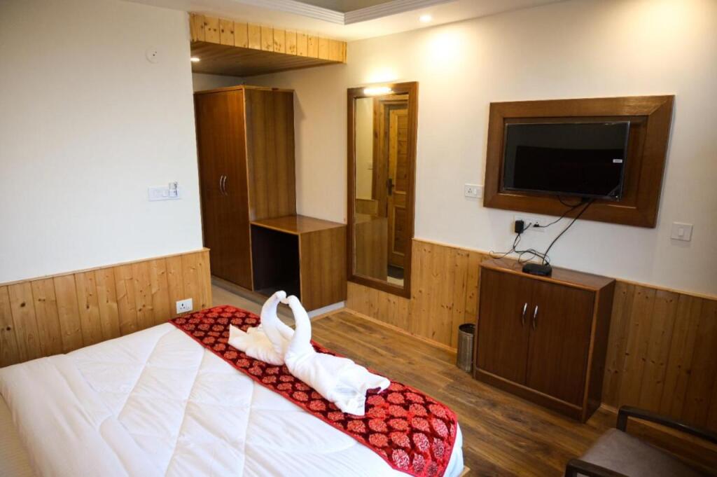Манали: Lotus Inn Rohtang View