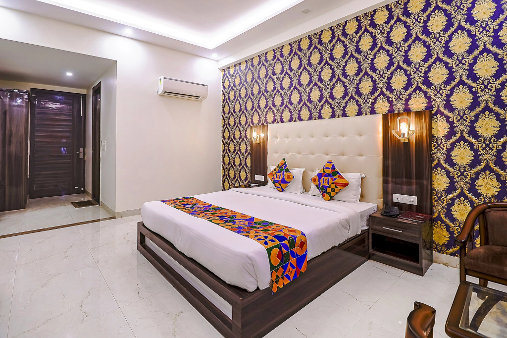 Агра: Fabhotel Swess Grand