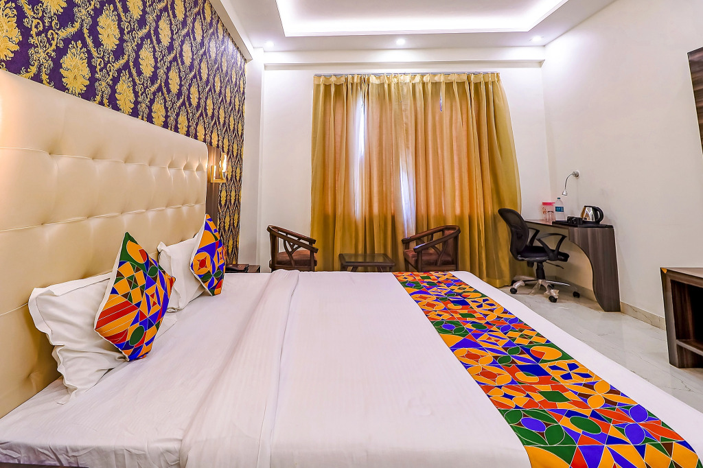 Агра: Fabhotel Swess Grand
