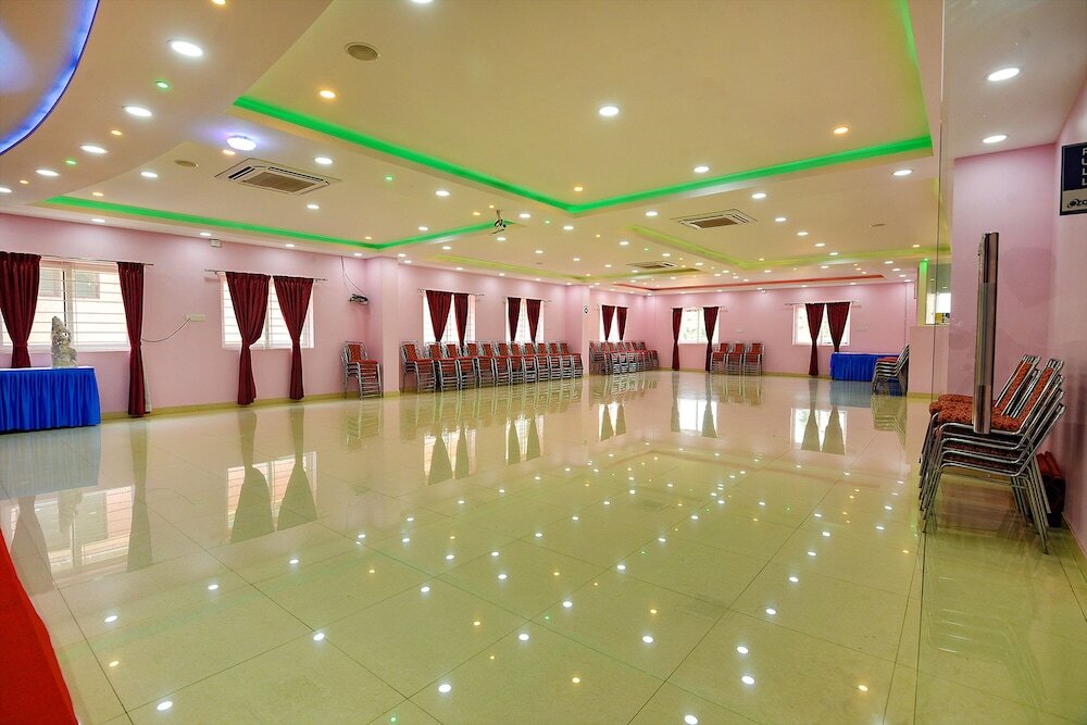 Бангалор: Fabhotel Champion Gateway