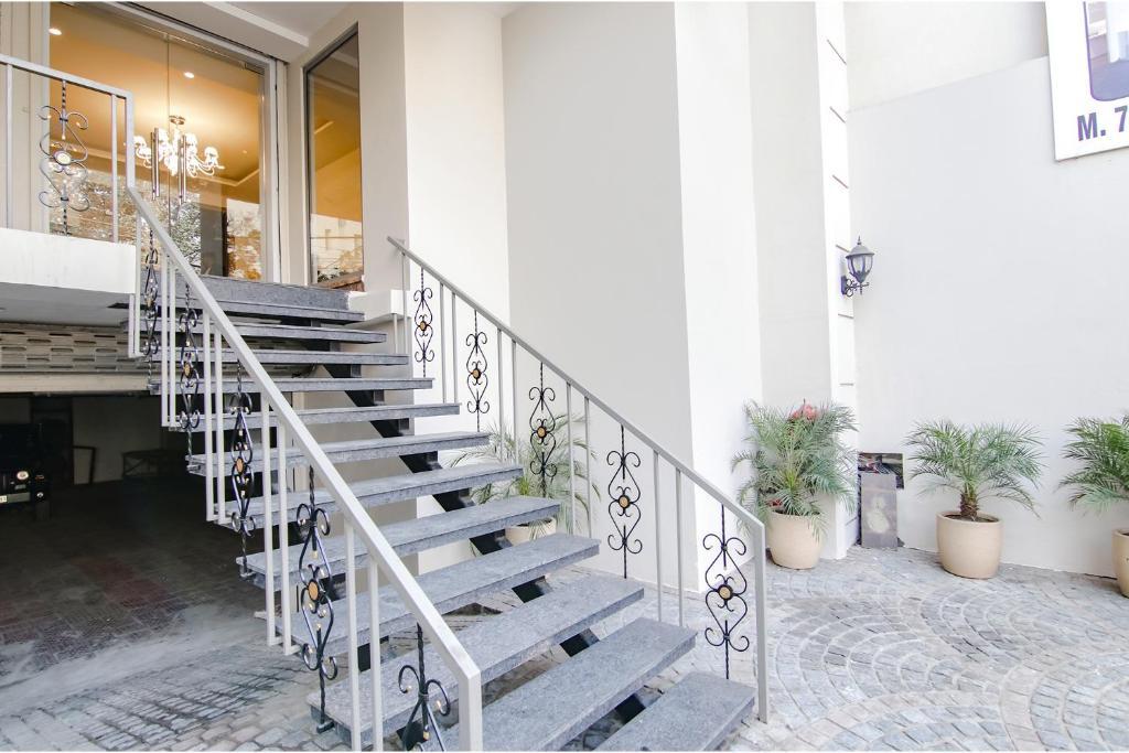 Лудхиана: Fabhotel Prime K9 Grand