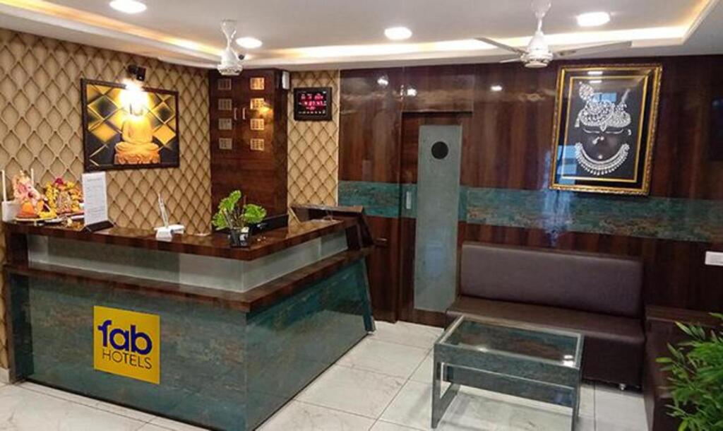 Вадодара: Fabhotel Raj Palace I