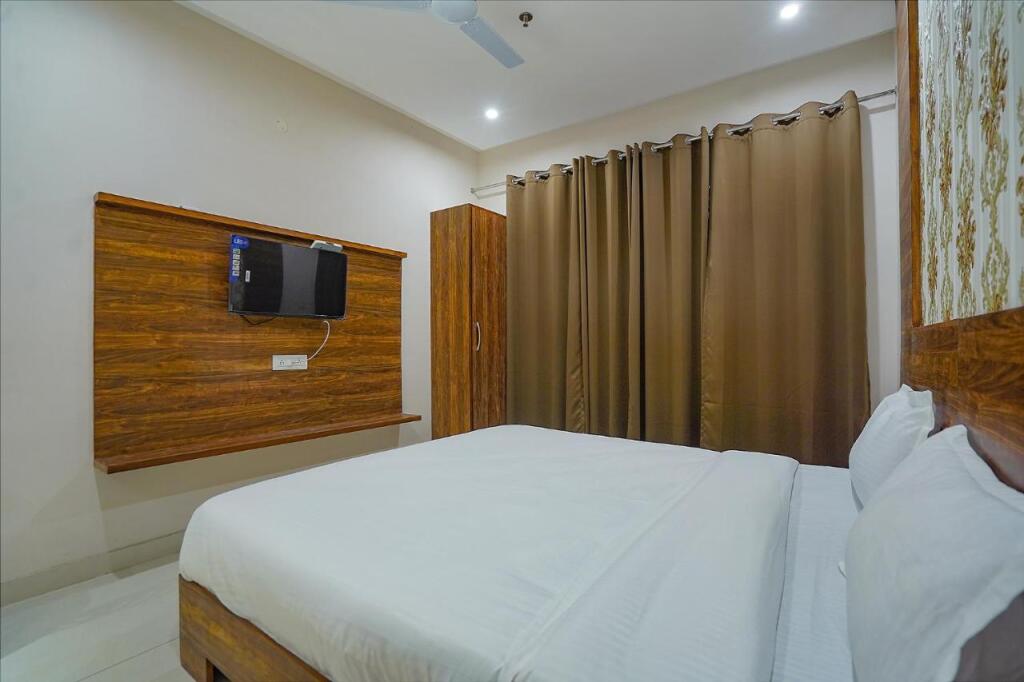 Мохали: Fabhotel Hc Mohali Inn