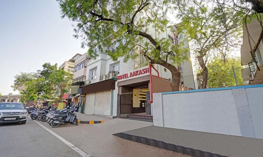 Ахмедабад: Itsy Hotels Aakash,100 Mts From Sardar Patel Stadium