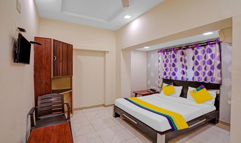 Ахмедабад: Itsy Hotels Aakash,100 Mts From Sardar Patel Stadium
