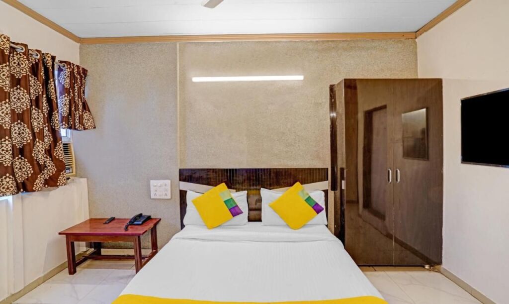 Ахмедабад: Itsy Hotels Aakash,100 Mts From Sardar Patel Stadium