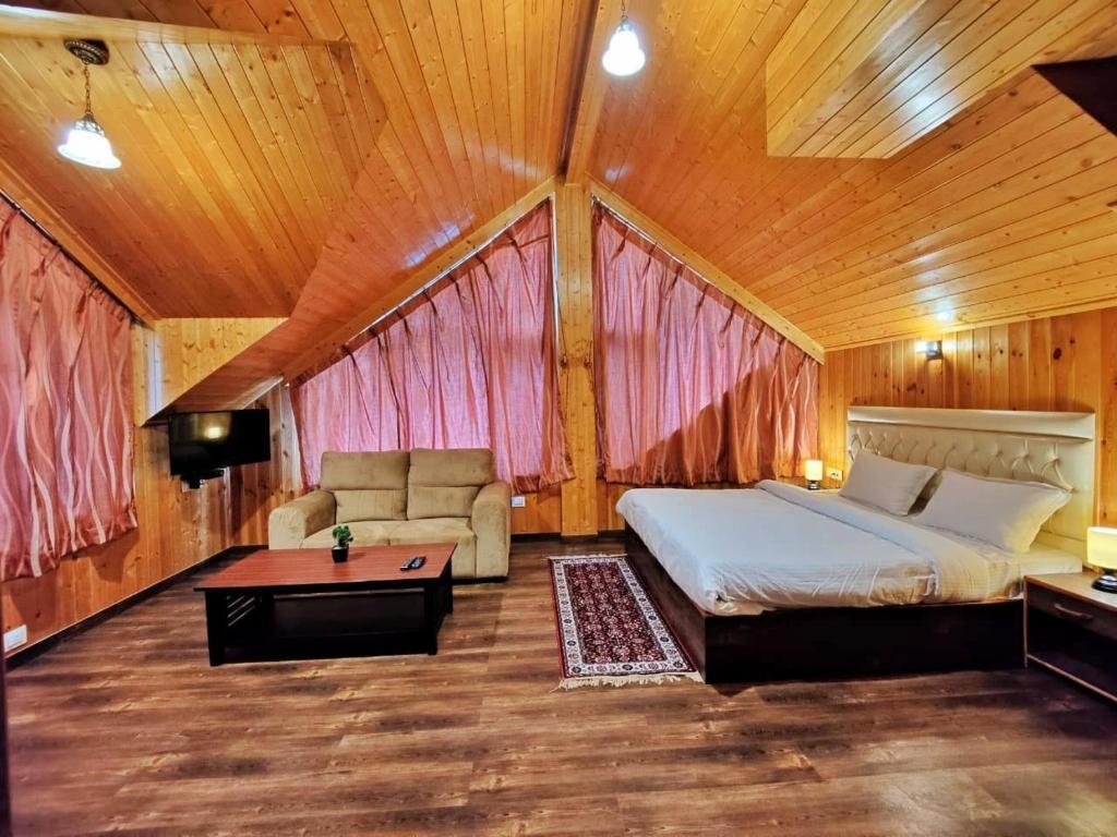 Манали: Cottage Palzey Manali