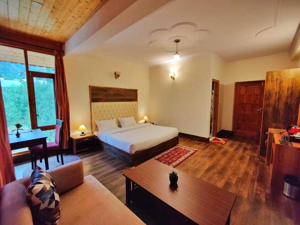 Манали: Cottage Palzey Manali