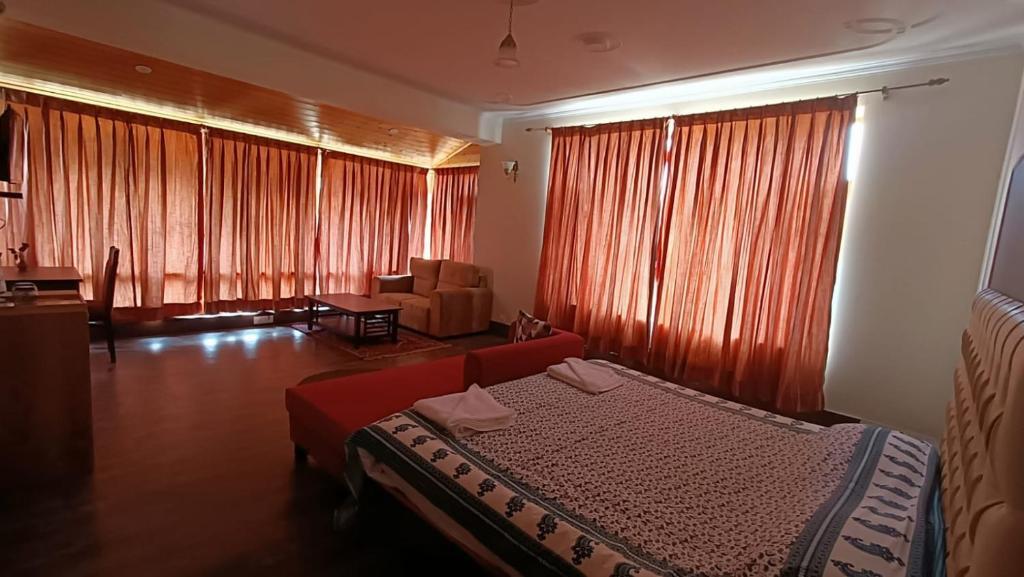 Манали: Cottage Palzey Manali
