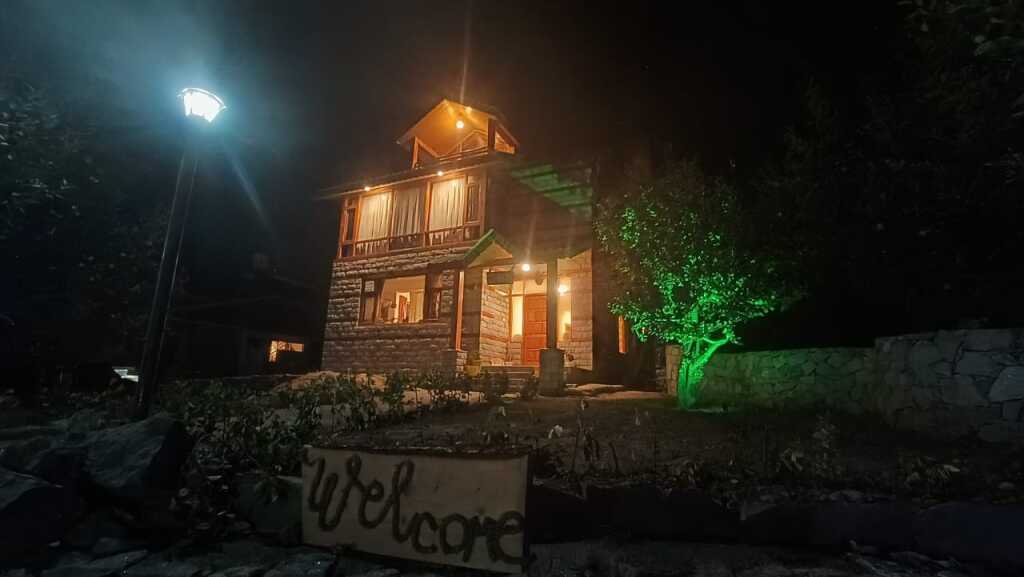 Манали: Cottage Palzey Manali