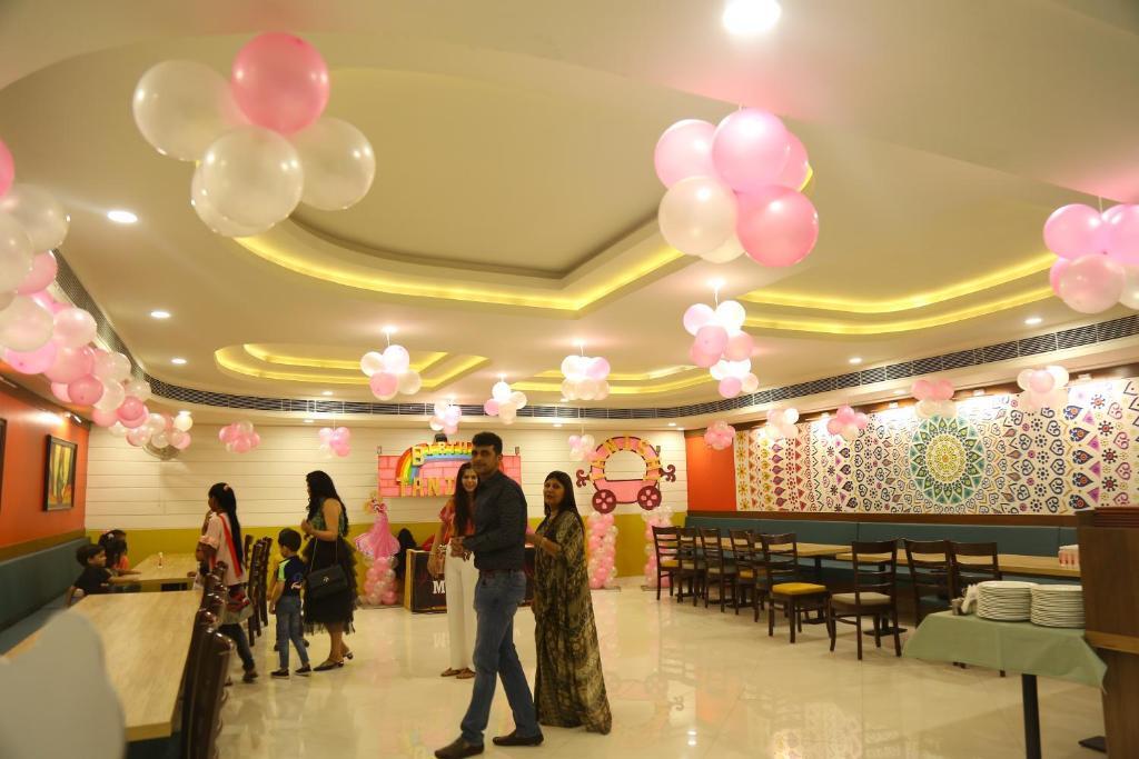 Агра: Vijay Vilas Hotel & Convention Hall