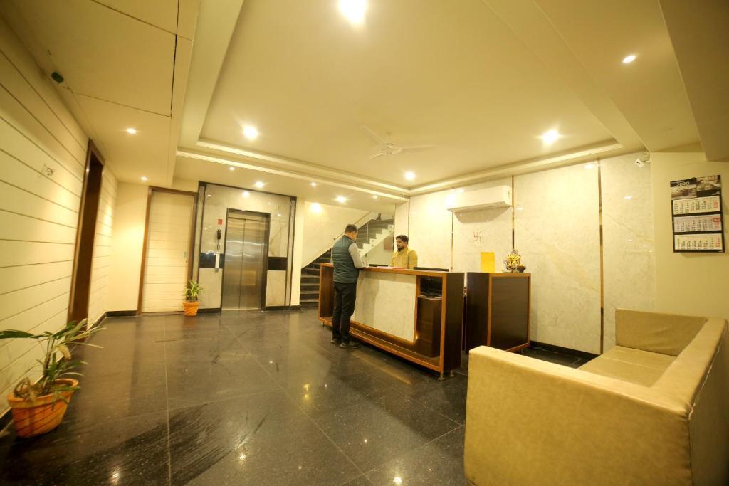 Агра: Vijay Vilas Hotel & Convention Hall