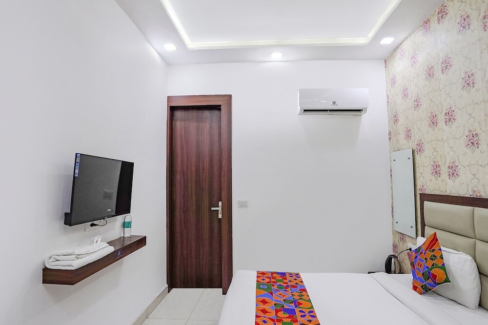 Агра: FabHotel Swess