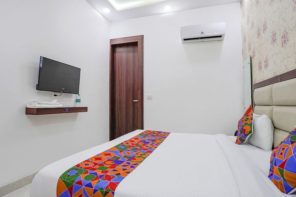Агра: FabHotel Swess