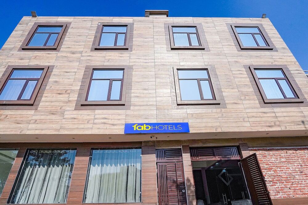FabHotel Swess — фото 1