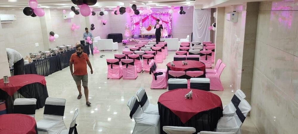 Агра: Hotel The Golden Taj By The Golden Taj group & Hotels