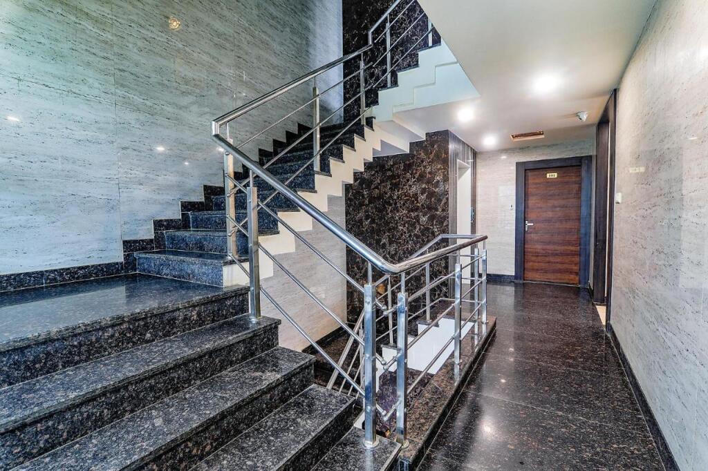 Горакхпур: FabHotel Rudra Inn & Cafe I