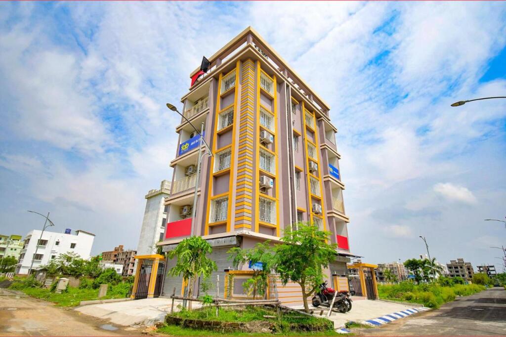 Колката: Fabexpress Amar Raj Villa