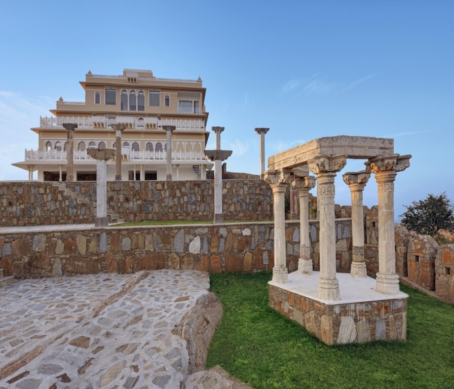 Садри: Fateh Safari Suites by Fateh Collection