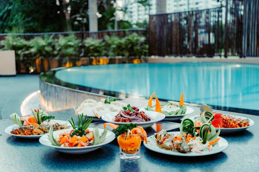 Индаур: Jardin Hotels